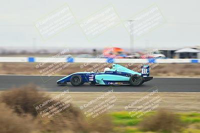 media/Jan-26-2025-CalClub SCCA (Sun) [[cfcea7df88]]/Group 2/Race/